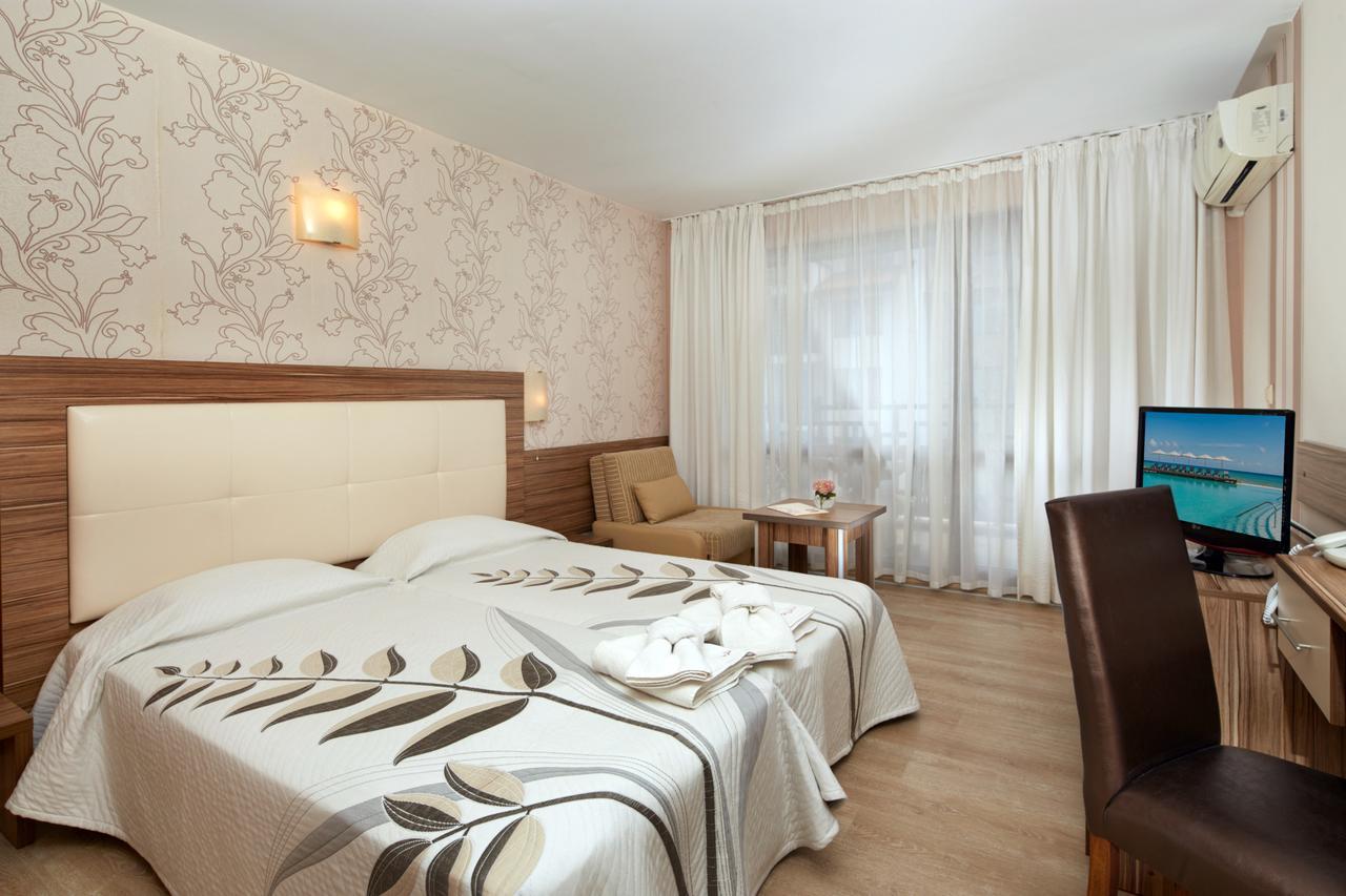 Relax Holiday Complex & Spa Сонячний Берег Екстер'єр фото