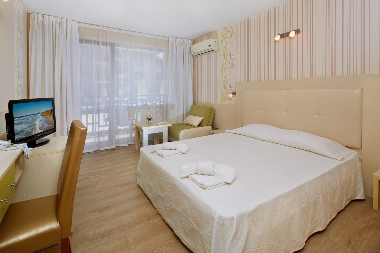 Relax Holiday Complex & Spa Сонячний Берег Екстер'єр фото