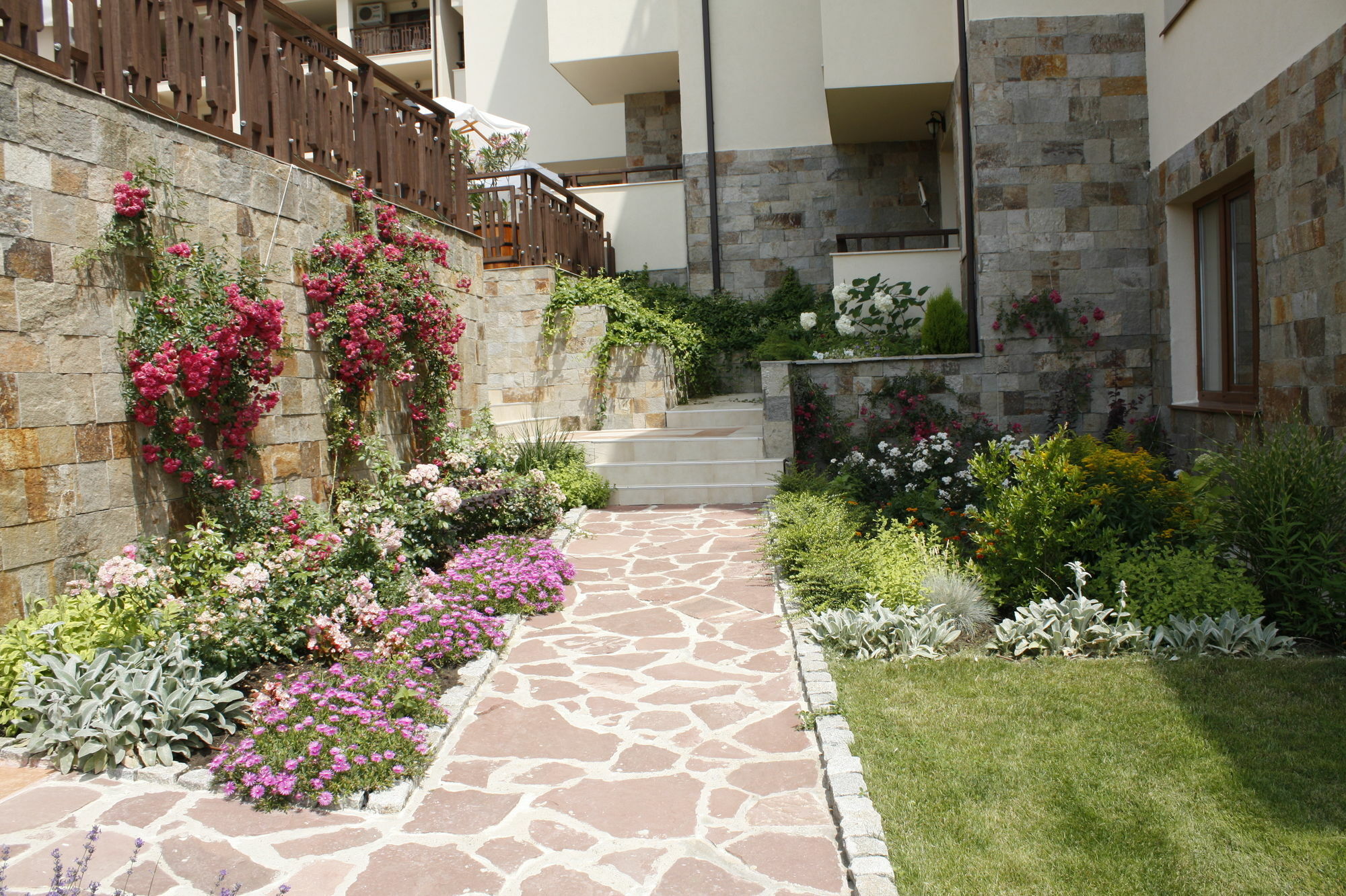 Relax Holiday Complex & Spa Сонячний Берег Екстер'єр фото